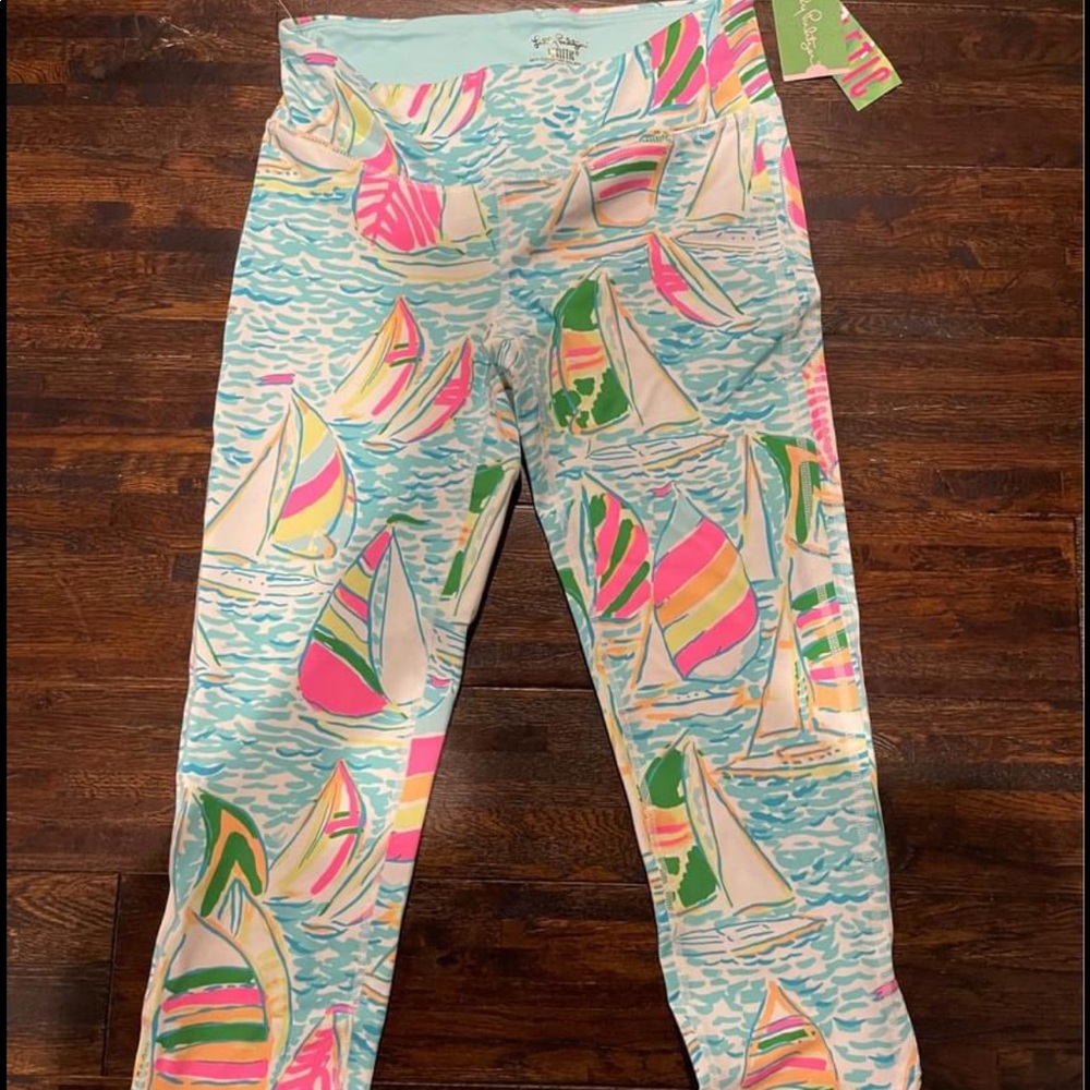 NWT Lilly Pulitzer luxletic weekender leggings Medium You Gotta Regatta
